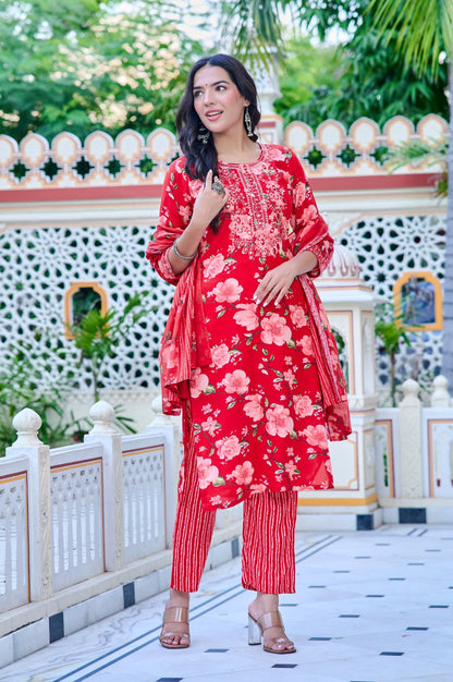 Elegant Rayon Kurti Set with Malmal Dupatta