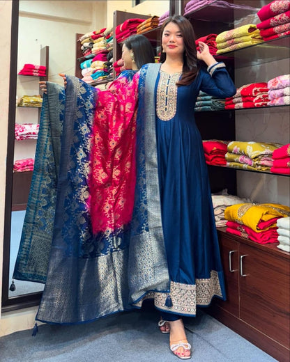 Jashn-E-Noor Banana Silk Anarkali Flared Kurti Pant Dupatta Set with Golden Zari Work