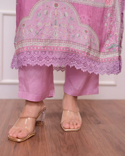 Lilac Muslin Suit with Digital Print & Hand Embroidery – Kurti, Pant & Dupatta Set