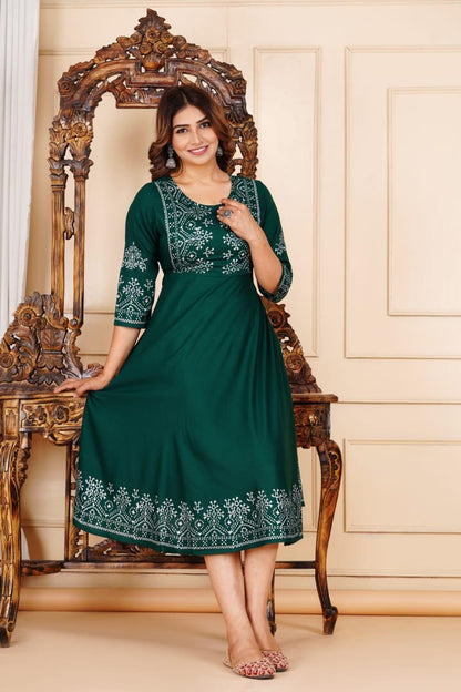 Elegant Hand Block Rayon Kurti – Comfortable Everyday Wear
